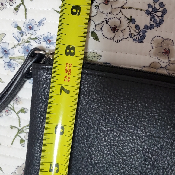 CALVIN KLEIN Wristlet Pouch - Picture 6 of 6